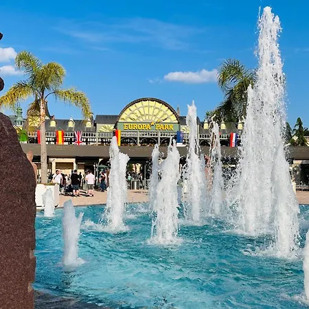 Amao - Center - Penthouse Maisonette - 90 M2 - 8 Guests - Rooftop Terrace - King-size Beds Lejlighed Lahr (Baden-Wurttemberg)