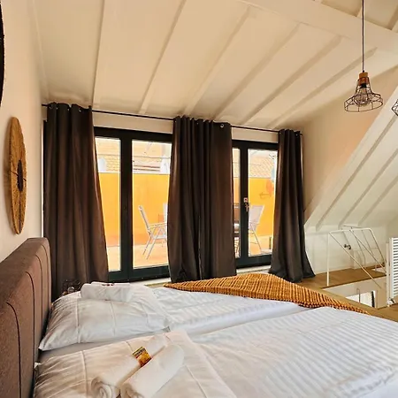 Amao - Center - Penthouse Maisonette - 90 M2 - 8 Guests - Rooftop Terrace - King-size Beds